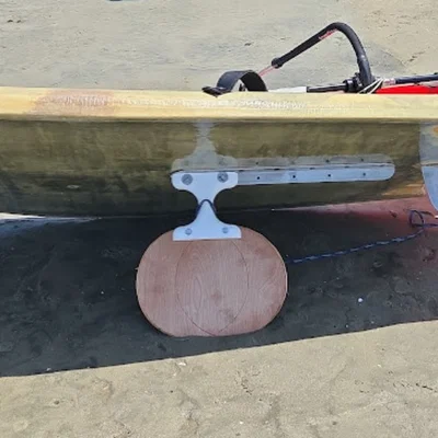 Phụ kiện gắn ván lướt gió (centerboard) cho người tập lướt ván