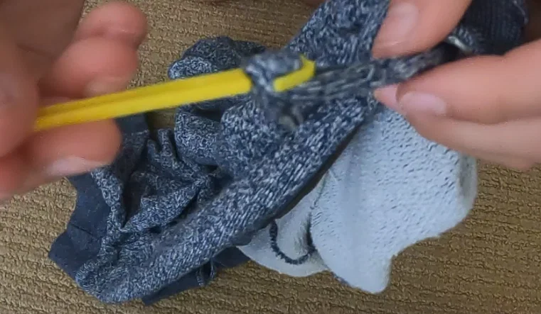 Dụng cụ luồn dây rút (Drawstring Threader) - Image 2