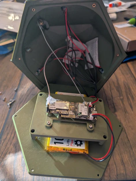 Mini-Rattlesnake Hanging Meshcore Tree Node - Image 14