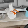 Vịt trang trí cuộn giấy vệ sinh......... dốc ngược lên nào! - Thumbnail 1