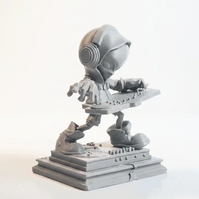 Mô hình 3D Alien DJ - Fantasy Sci-Fi độc đáo