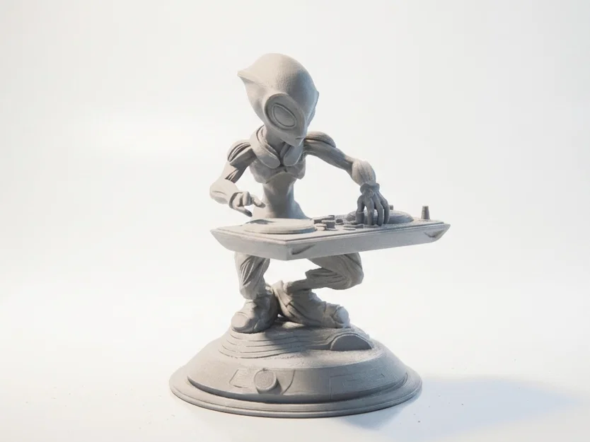 Mô hình 3D Alien DJ - Tượng Khoa học Viễn tưởng cực chất - Image 2