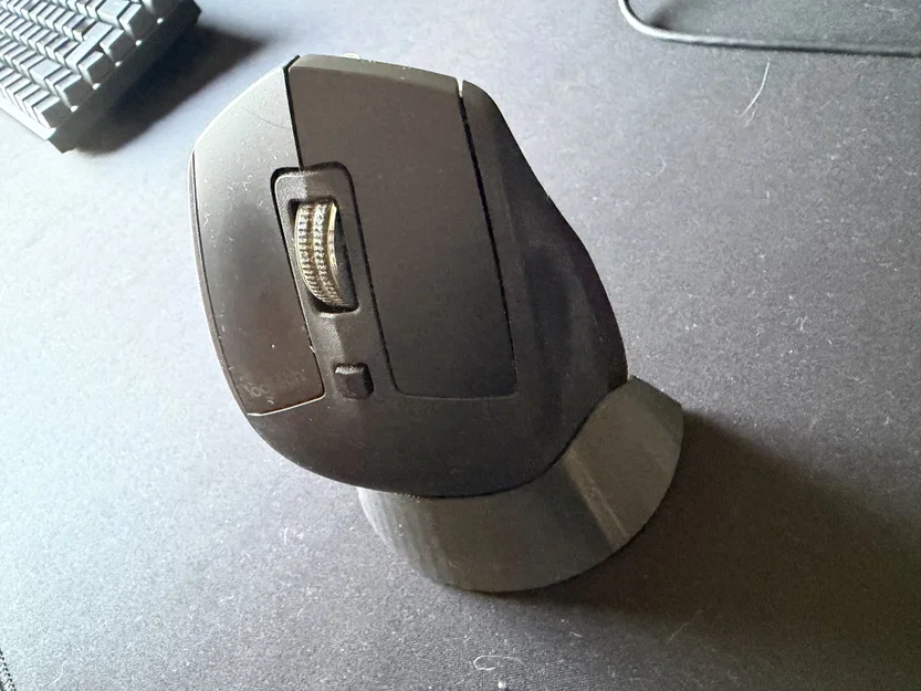 Giá đỡ chuột Logitech MX Master - Image 1