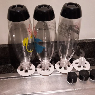 Dụng cụ úp ngược làm khô chai Sodastream (DripSnout)