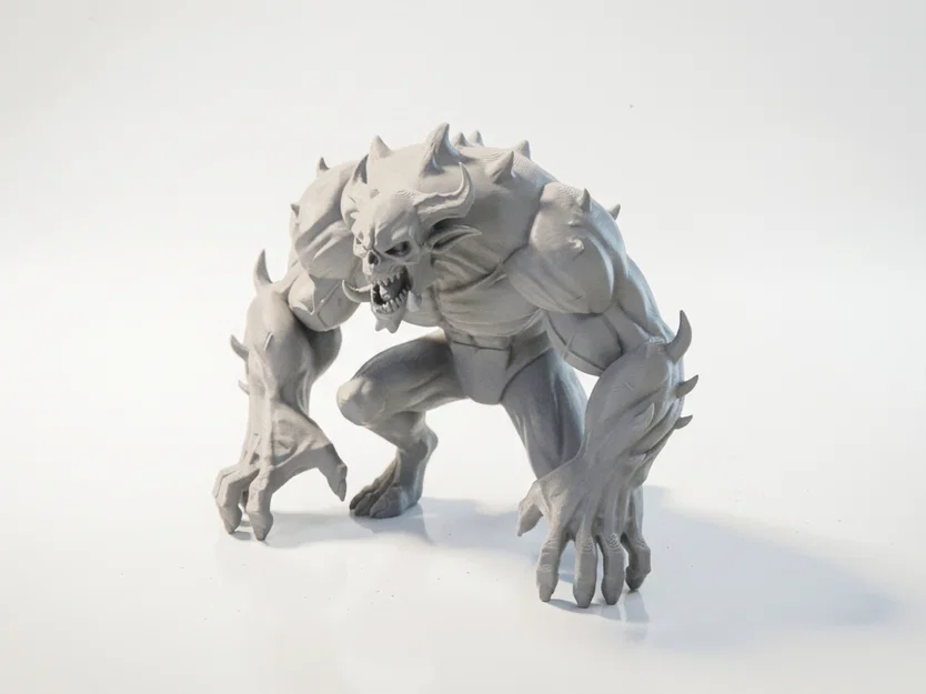 Mô hình 3D Quái vật Fantasy ở tư thế cúi mình - Image 1