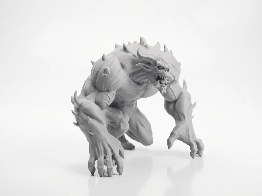 Mô hình 3D Quái vật Fantasy ở tư thế cúi mình - Image 2
