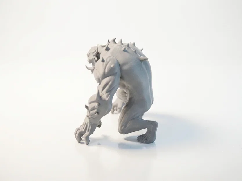 Mô hình 3D Quái vật Fantasy ở tư thế cúi mình - Image 4