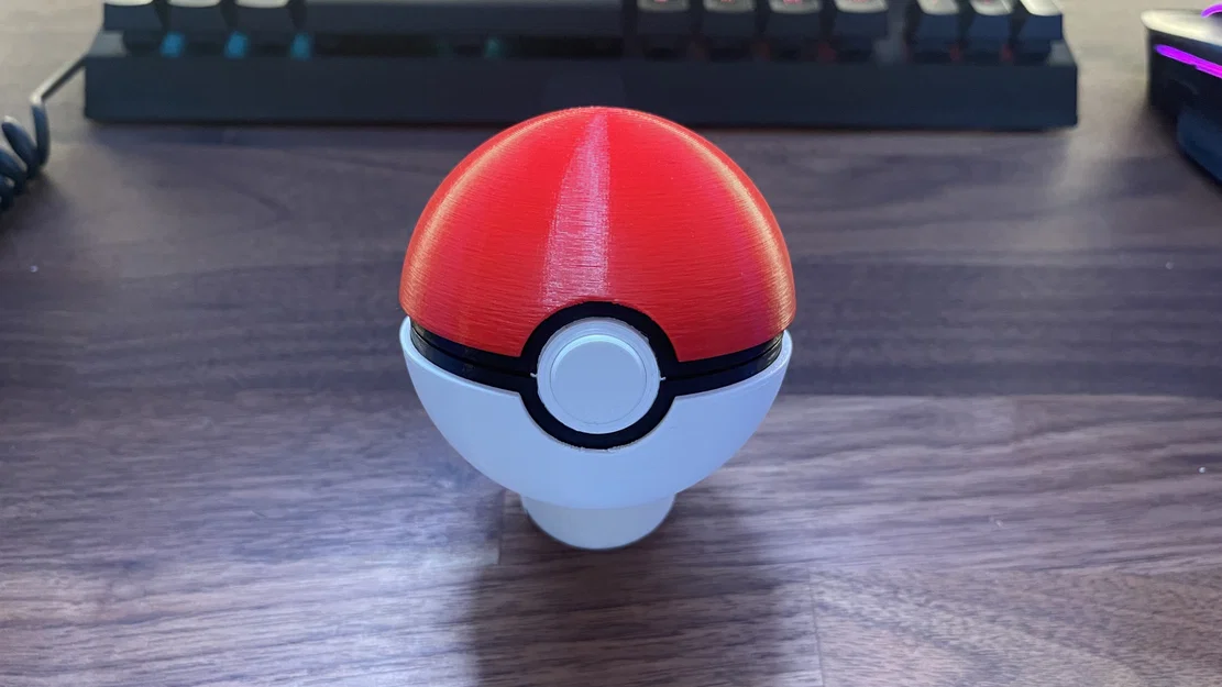 Hộp đựng băng game Nintendo Switch hình Pokeball - Image 1
