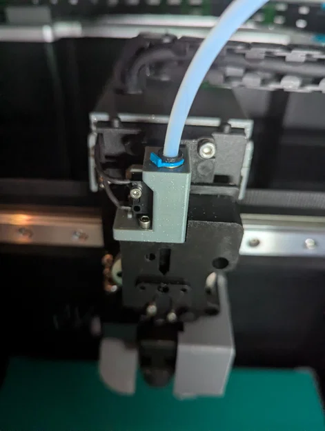 Q2 Filament Entry Sensor D2F - Phiên bản dùng metal collet - Image 1