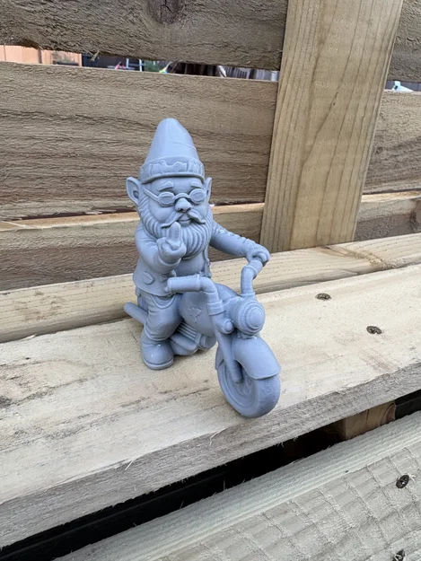 Mô hình chú lùn Biker Gnome trang trí cực chất - Image 1