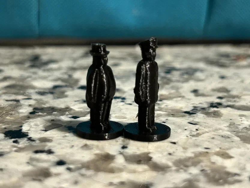 Bộ mô hình in 3D nhân vật Sir Topham Hatt và lái tàu cho Plarail - Image 2