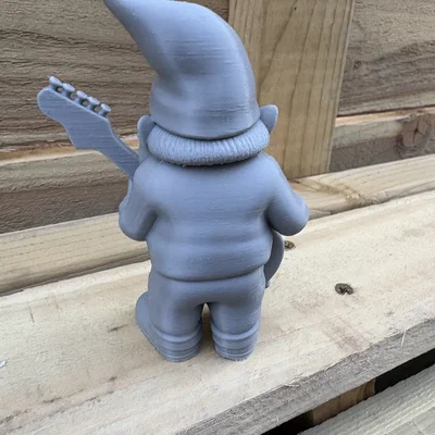 Mô hình chú lùn chơi guitar (Guitar Gnome)