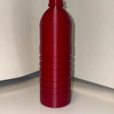 Mô hình chai nước nhựa trang trí (Plastic Water Bottle) đẹp mắt