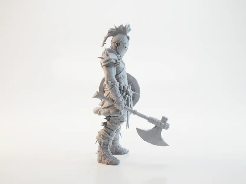 Mô hình Chiến binh Cầm Rìu Fantasy in 3D - Image 2
