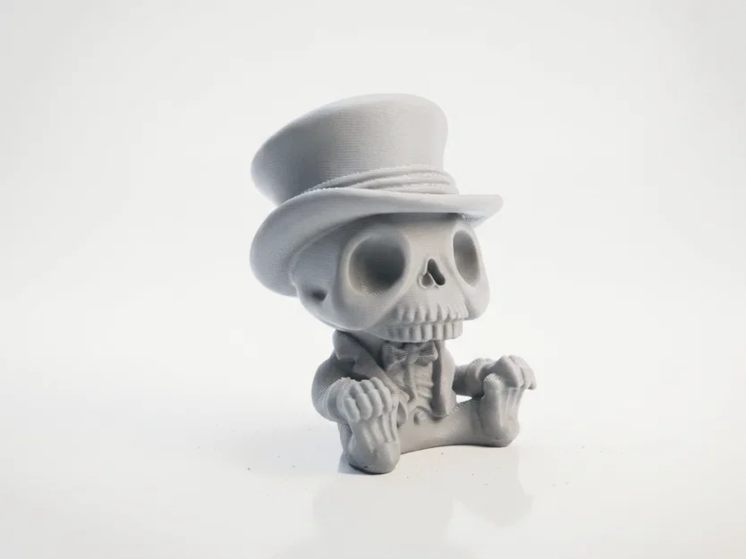 Mô hình 3D bộ xương nhỏ ngồi đội mũ - Mini Skeleton Sat Fantasy Figurine - Image 2