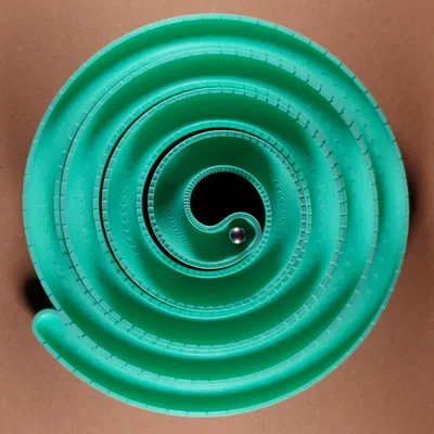 Spiral marble run - Đường chạy bi xoắn ốc