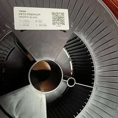 Giá treo cuộn nhựa 3D 5kg chắc chắn, tiện lợi cho xưởng in