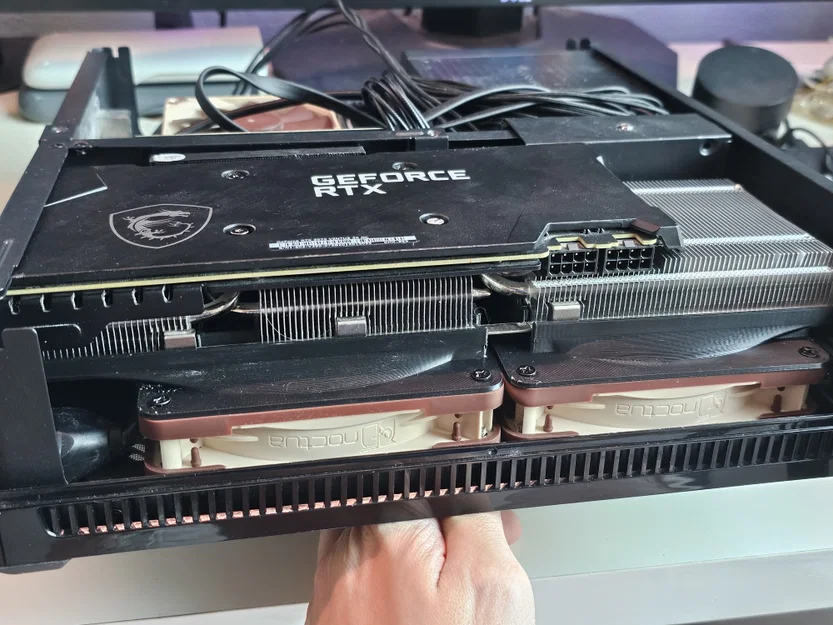 Ống dẫn gió quạt 120mm cho MSI Ventus 3X trên Fractal Design Node 202 - Image 1