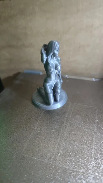 Mô hình nữ Zombie 10cm – Tác phẩm 3D nghệ thuật cực ấn tượng - Image 2