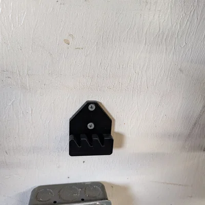 Giá Treo Tường Cho Sạc Ego Power+ Dual Port