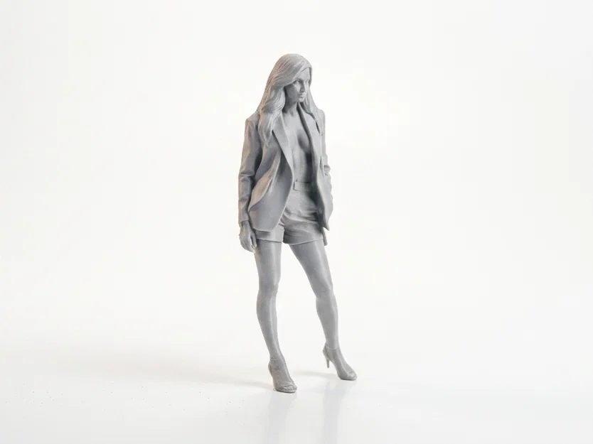Mô hình tượng nữ mặc áo khoác (Jacket Lady) – File in 3D - Image 2