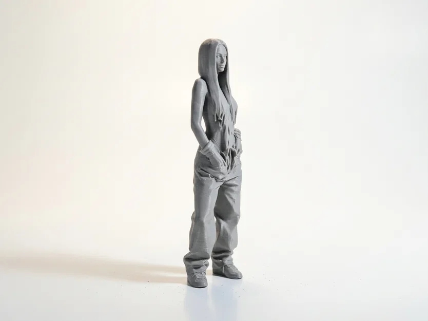 Tượng Nữ Mặc Jeans Phong Cách Hiện Đại - Mô Hình In 3D - Image 2