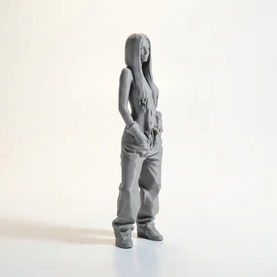 Tượng Nữ Mặc Jeans Phong Cách Hiện Đại - Mô Hình In 3D