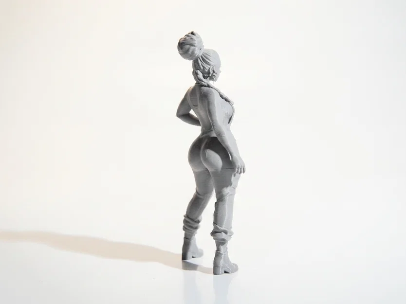 Mô hình 3D tượng nữ Jumpsuit Babe - File STL in 3D - Image 3