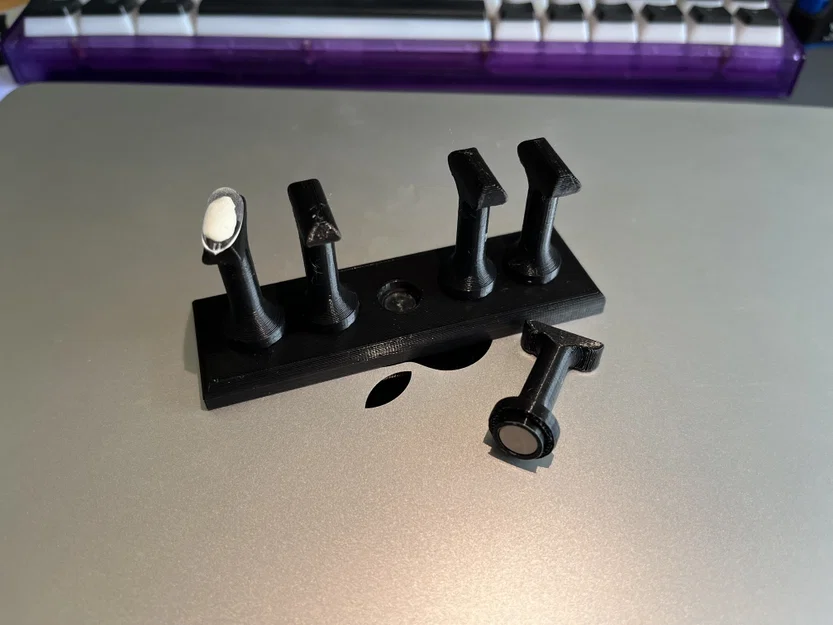 Nail Art Magnetic Nail Stand - Đế Gắn Móng Nghệ Thuật Có Nam Châm - Image 1