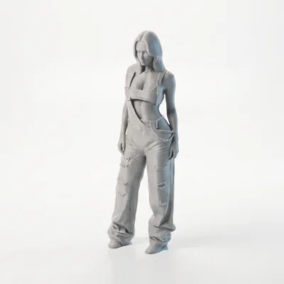 Mô hình tượng nữ mặc Jumpsuit (Jumpsuit Lady Figurine) in 3D