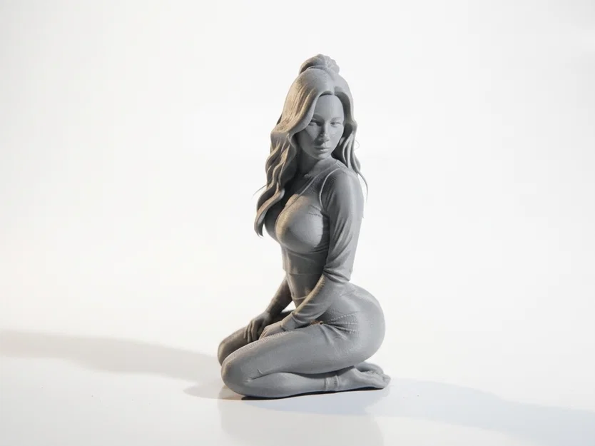 Mô Hình Nghệ Thuật 3D Nữ Nhân Quỳ - In 3D Độc Đáo - Image 1