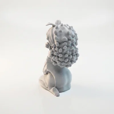 Mô hình tượng quý cô quỳ gối cầm hoa hồng - File 3D in ấn chất lượng cao