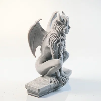 Mô hình tượng Lady Gargoyle - Hình tượng nữ giới in 3D