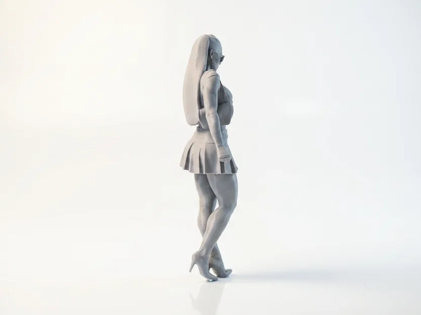 Mô hình 3D Quý Cô Cầm Điện Thoại - Figurines Nữ In 3D - Image 3