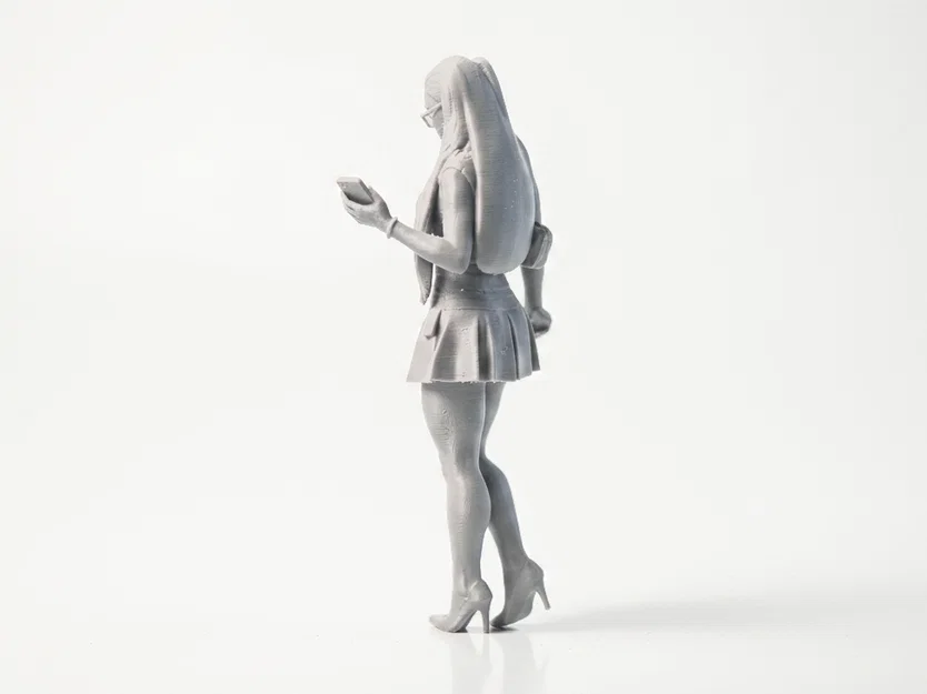 Mô hình 3D Quý Cô Cầm Điện Thoại - Figurines Nữ In 3D - Image 4