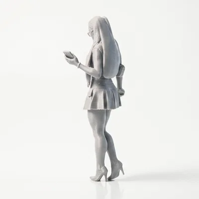Mô hình 3D Quý Cô Cầm Điện Thoại - Figurines Nữ In 3D