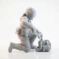 Mô hình 3D nữ thợ máy chuyên nghiệp in được - Thumbnail 2
