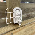 Tượng Chú Lùn Bên Cửa Sổ (Window Gnome) - Thumbnail 2