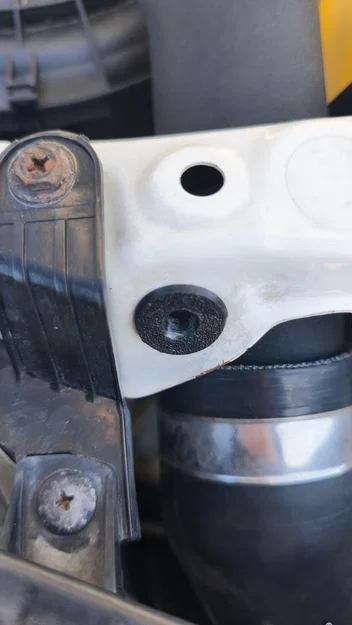 Bạc lót (Bushing) chống nắp capo cho Toyota Hilux N70 (kun26r) - Image 2