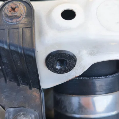Bạc lót (Bushing) chống nắp capo cho Toyota Hilux N70 (kun26r)