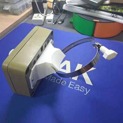 Giá gắn cột 100mm góc 45 độ cho vỏ hộp RAK Unify Enclosure