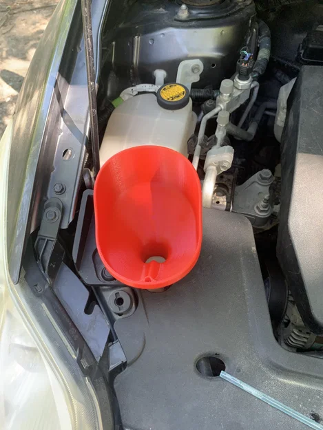 Phễu châm nước rửa kính tiện lợi cho Toyota Corolla E150 - Image 6