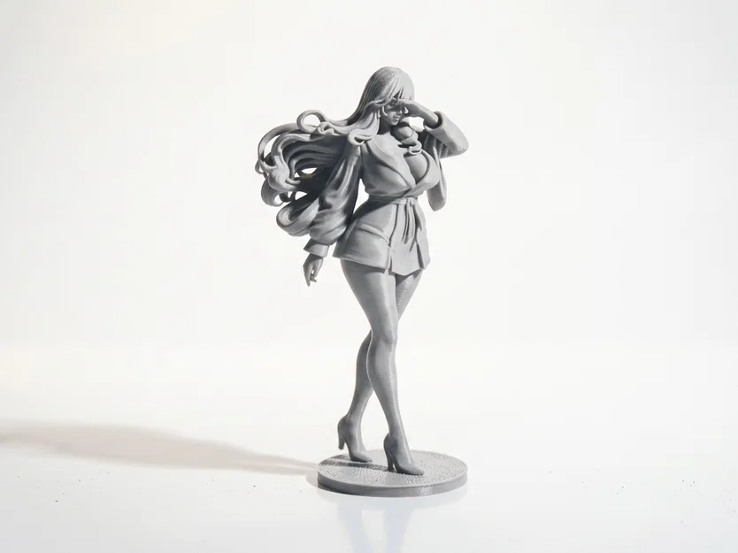 Mô hình tượng quý cô chào kiểu (Lady Salute) in 3D - Image 2