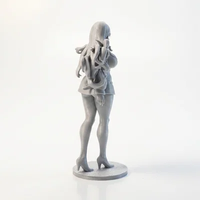 Mô hình tượng quý cô chào kiểu (Lady Salute) in 3D