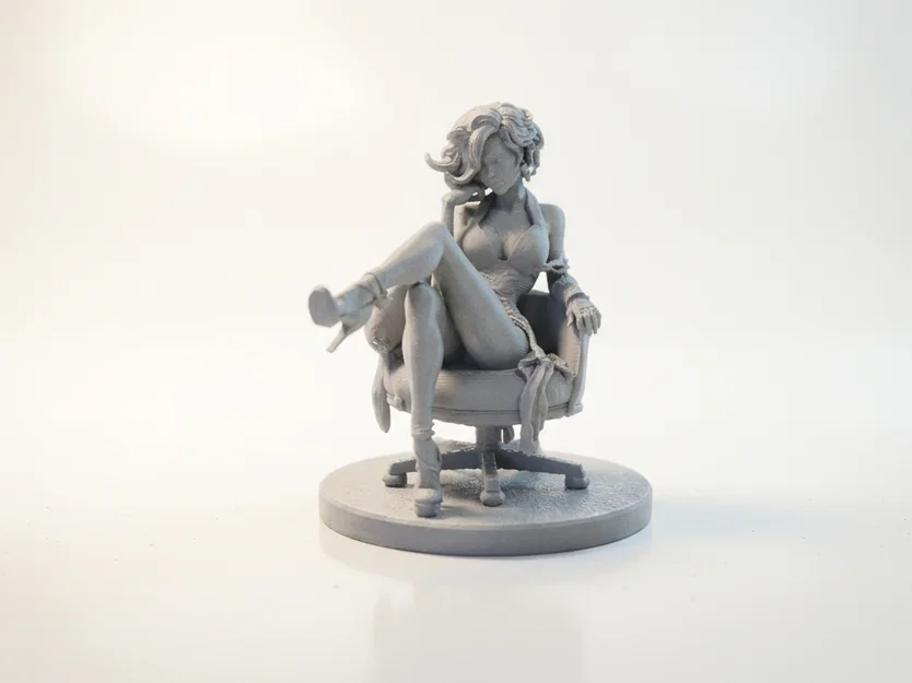 Mô hình 3D Nữ Nhân Viên Văn Phòng Ngồi Ghế (Lady Sat On Office Chair) - Image 2