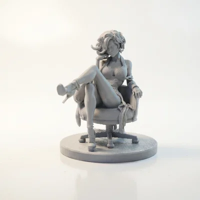 Mô hình 3D Nữ Nhân Viên Văn Phòng Ngồi Ghế (Lady Sat On Office Chair)