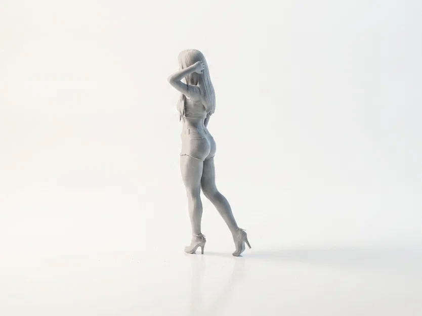 Mô hình 3D nữ nhân vật mặc áo xinh xắn - Lady With Cute Shirt Female Figure - Image 4