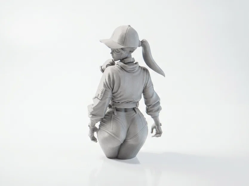 Mô hình tượng nữ đội mũ thời trang (Lady With Cap) - File in 3D - Image 1