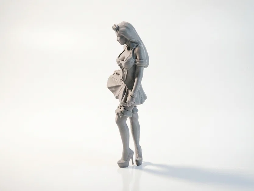 Mô hình 3D Latina Outfit Female Figurine - Image 1
