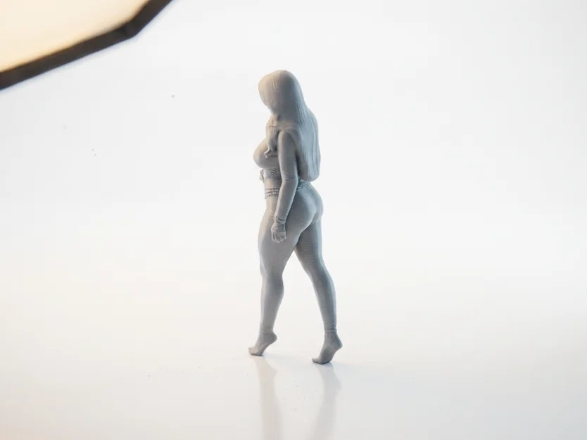 Mô hình 3D Tượng Nữ Hiện Đại - Modern Woman Figurine - Image 4